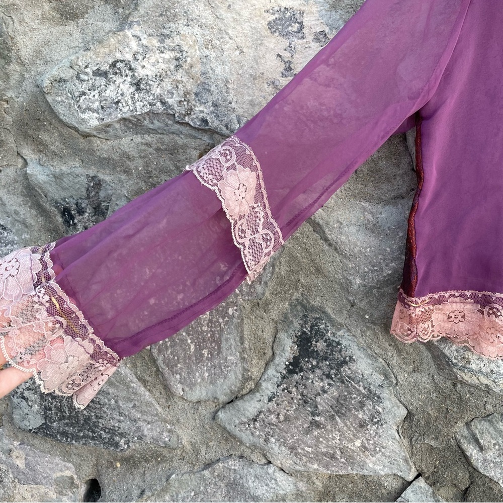 Lorrie Kabala | Vintage Elegant Pink Purple Sheer Lace Long-Sleeve Tunic Blouse - Picture 8 of 13